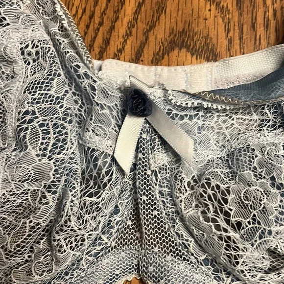 Delicate lacey blue bralette, 32FF